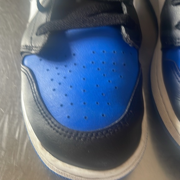 Air Jordan Low White/Royal Blue/Black - Picture 4 of 16